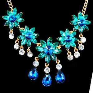 Elegant Aqua Flower JEWELS Rhinestone BJ Necklace